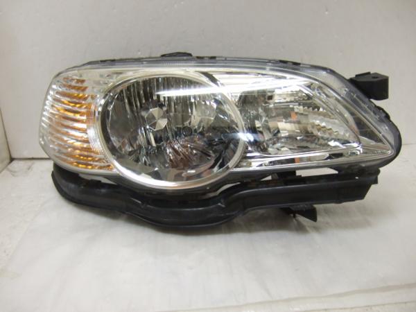 ＲＡ６ オデッセイ ＨＩＤ 右ヘッドライト P0648 クリーニング済