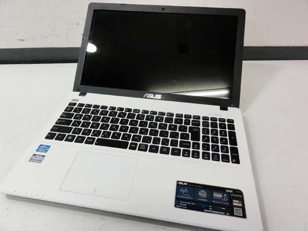 中古 ASUS K550CA ホワイト [ec03]