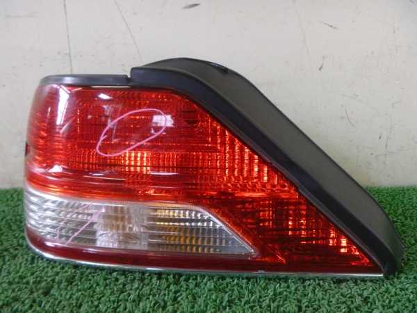 【SRP-330576】セドリック MY33 テールランプ左