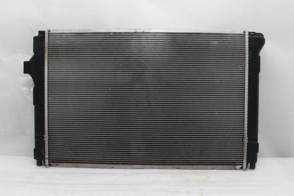 53-443★良品 アクア NHP10 純正 ラジエーター 422134-8630 2133