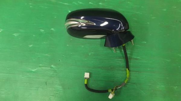 レクサス　ＩＳ２５０ 右　サイドミラー　13846