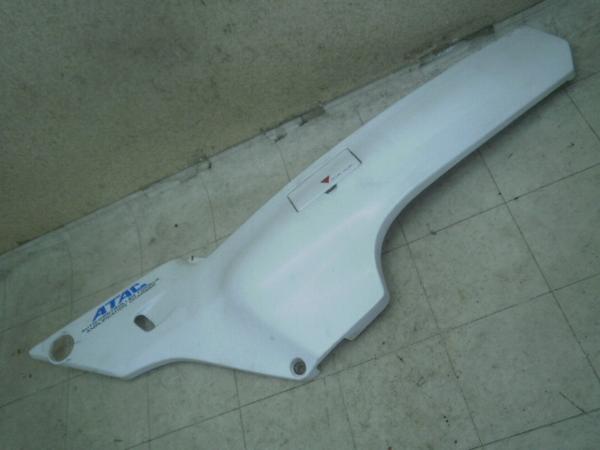 HR8821 NS250R(85') シートカウル左 MC11-10