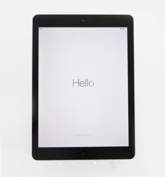 ◇美品【Apple】iPad Air Wi-Fi 32GB MD786J/A スペースグレイ