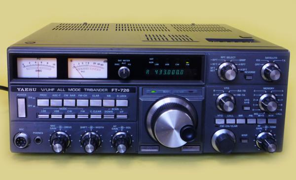 YAESU　144／430MHzオールモードトランシバー　ＦＴ－７２６