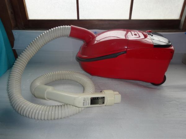 ☆ 掃除機 日立 CV-FX355D 赤 HITACHI 1989年 昭和レトロ(掃除機