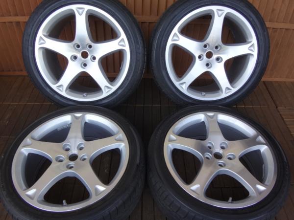 フェラーリ純正 カリフォルニア 19インチ 8J +44 10J +52.5 Σgm