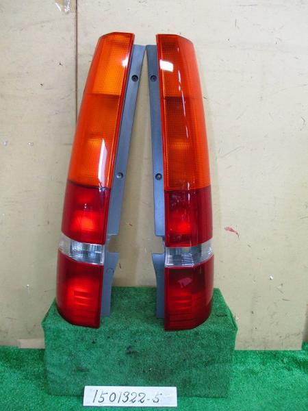 15050395B RF3 ステップワゴン 左右テールランプ（レンズのみ）