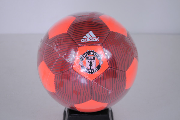 アディダス 【NEW】 クラブライセンス(マンU) 4号球