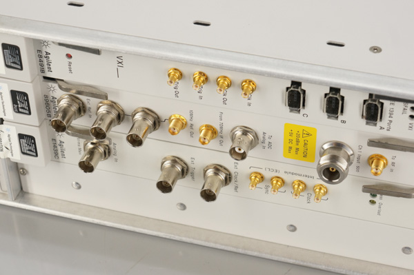 Agilent/89600S SIGNAL ANALYZER E8491B 89605B E1439C H7TB(その他)｜売買された ...