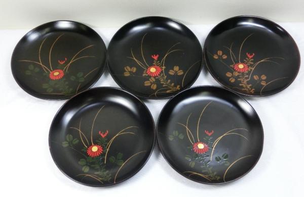 ◆漆塗 取り皿/菓子皿/銘々皿◆菊花図五枚揃い◆天然木◆