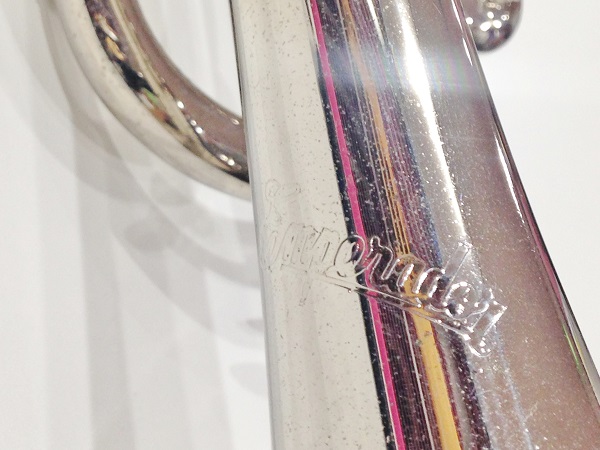 Emperador トランペット マウスピース付き_3