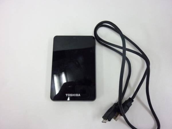 キングラム[31]☆売切り☆ 東芝 ポータブルHDD HD-PB10TK 黒