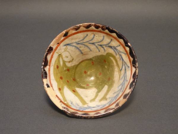 SAWAN3399 ◎ペルシャ・12世紀前後 白地多彩牛文小碗　