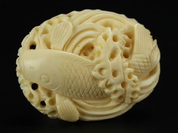 【琴》本象牙 極上彫　帯留　希少品　初だし品 JP525