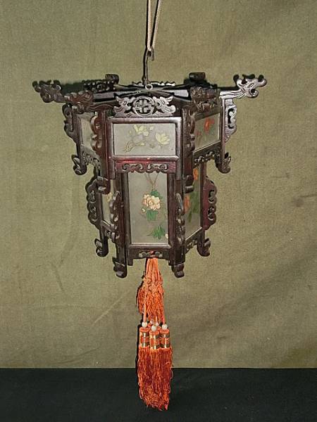 中国美術 吊灯籠 唐木風透かし吊灯篭 手書きガラス絵 牡丹灯籠