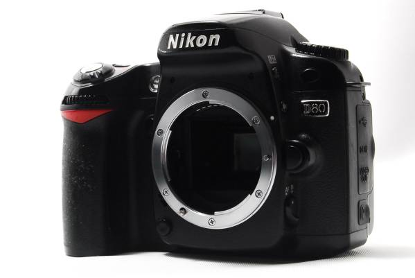 ★動作絶好調 NIKON ニコン D80 ボディ 人気のエントリー機