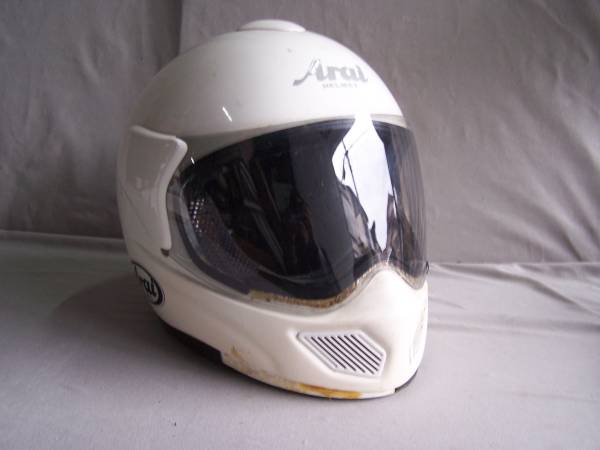 Ａｒａｉフルフェイスヘルメット中古Ｌ白