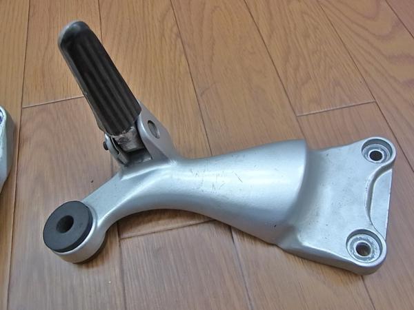 A347 GSX1300R 隼 タンデムステップ左右