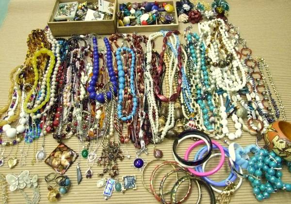 アンティーク アクセサリー 大量約3kg ネックレス/イヤリング他
