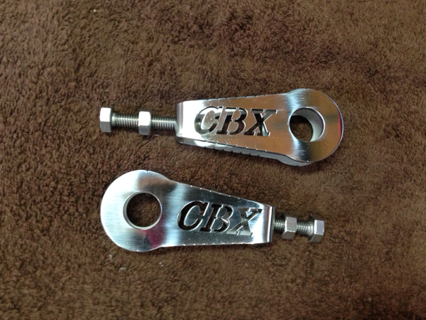 【新品】CBX400F 550F チェーンアジャスター左右セット