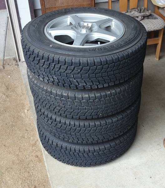 中古〉スタッドレスタイヤ パジェロミニ 175/80R15 4本