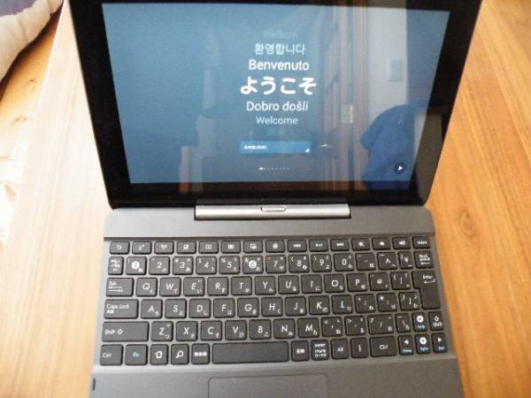 訳有り　ASUS Pad TF103-BK16D キーボード着脱式タブレット