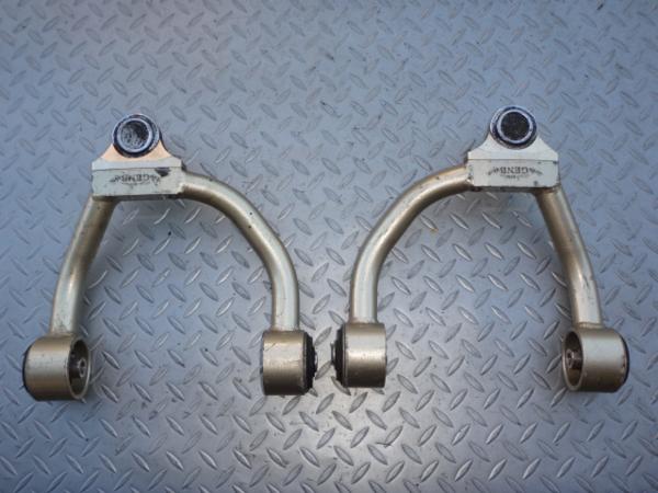 玄武 GRS182 GRS180 18 クラウン アスリート F側 アッパーアーム