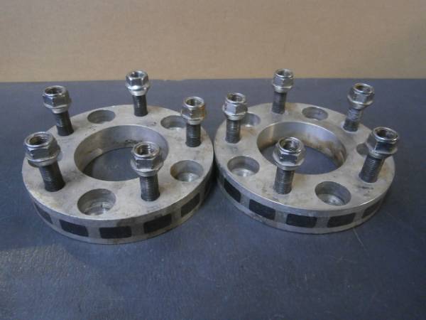 日産 Kics 25㎜厚 5H 114.3PCD ワイトレ M12XP1.25 ナット付