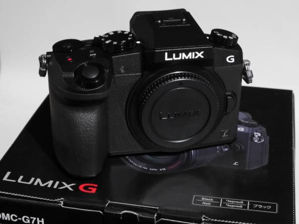 Panasonic LUMIX DMC-G7 ボディ ブラック 未使用品 新