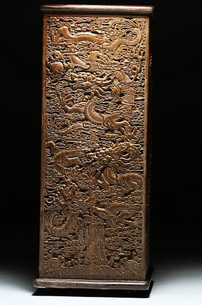 格安，最新作】 時代 細工 陽刻雲龍図 竹製 筆筒 1.23kg 31cm H1770