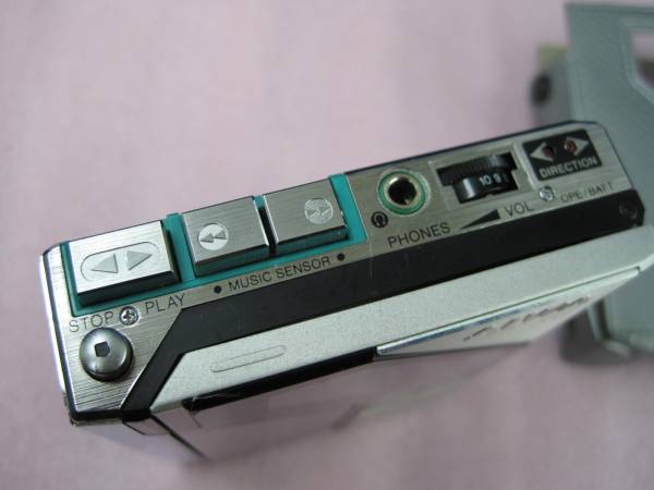 AIWA アイワ ステレオカセットプレーヤー HS-P7 ジャンク品