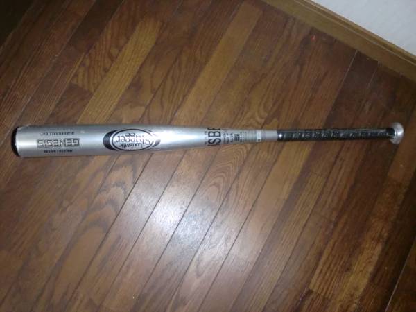 ルイスビルGENESIS軟式バット新品８４ｃｍ７１０ｇ