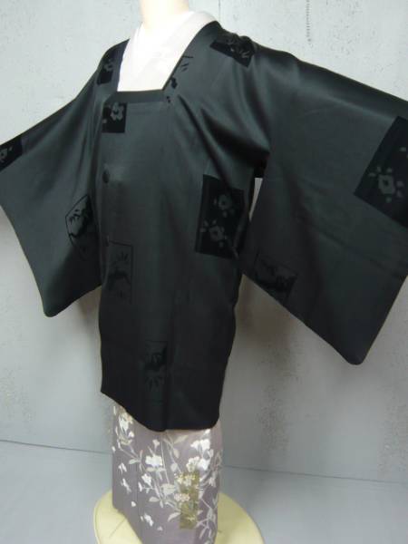 ひめうさぎ♪輪奈ビロードコート/少し前の/黒に吉祥入り色紙/絹