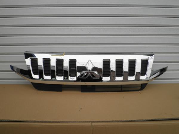 即決　eKスペースカスタム　Ｂ１１Ａ　フロントグリル　メッキ