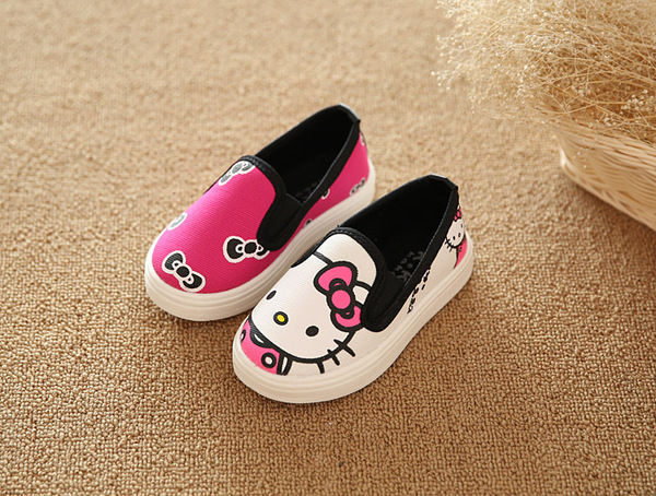 新品 キティーちゃんスリッポン☆★15