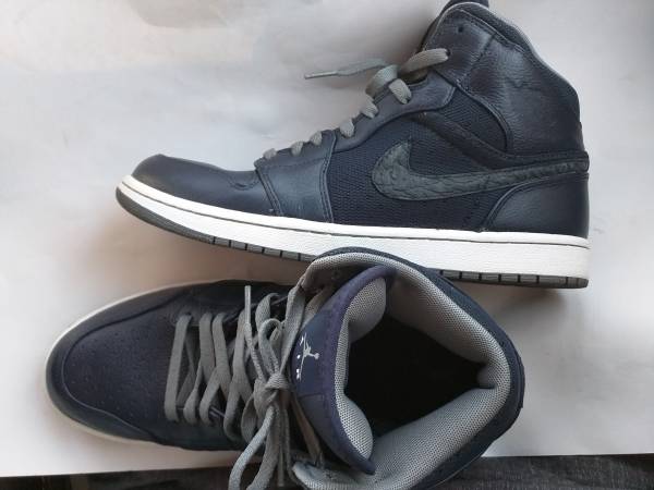 Nike air jordan ネイビー　型押し良品