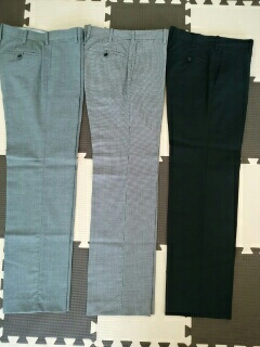 【新品】ユニクロ ズボン 3本 スーツ パンツ スラックス