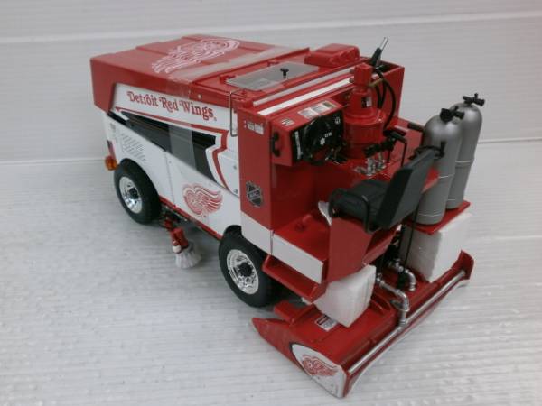 モーターシティークラシックス1/18 整氷車ZAMBONI 500(6194-307)