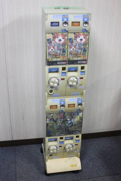☆中古☆BANDAI☆カードダス本体☆4面☆BCM-2000☆鍵付き☆(筐体