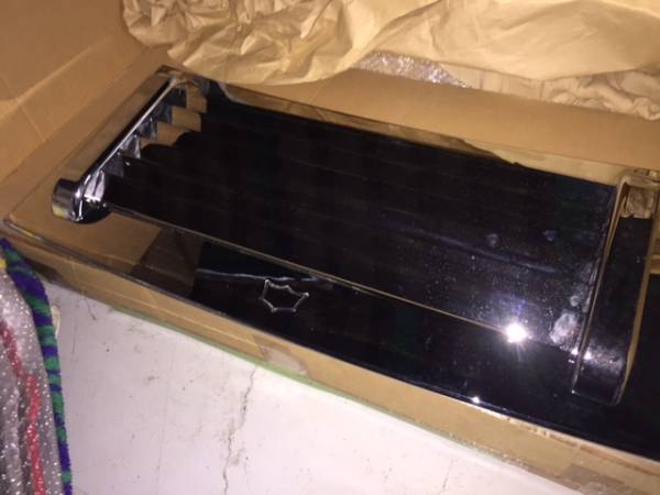 ハマーH2　ディフェンダーワークス　ビレットボンネットフード