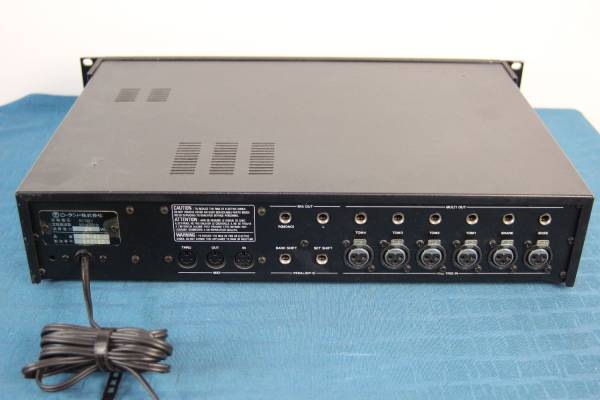 ☆Roland DIGITAL DRUMS DDR-30 ドラム音源 中古 通電OK(音源 