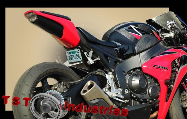 CBR1000RR アクティブ フェンダーレスキット取り付け SC59 |