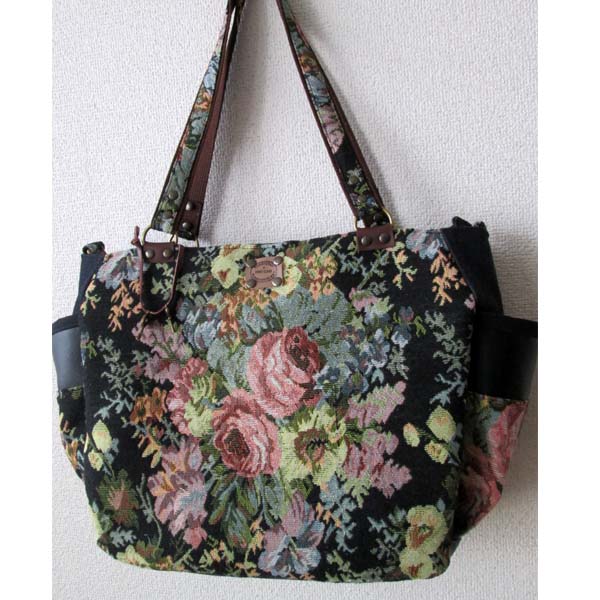 ハンドメイド＊薔薇 マザーズ バッグ 大＊黒 ❤️フランス製高級リバー