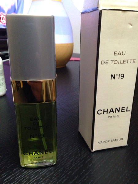 シャネル CHANEL 100ml - N°19 EDT | 香水 オードトワレ No.19