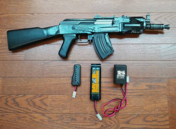 MARUI 電動ガン　EP93726M バッテリー 充電器　放電気付　