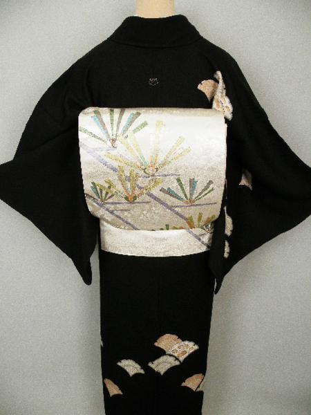 ◆衣紋屋◆8286 【1円～】 一つ紋付 雪銀杏文様 訪問着 黒