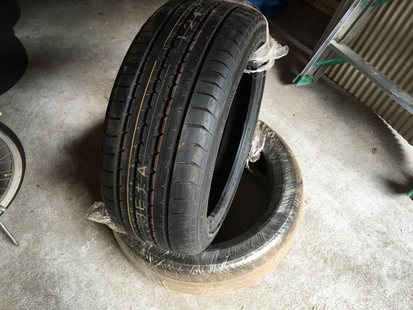 ダンロップ SP sport 2050 225／45 18R 新品2本セット タイヤ