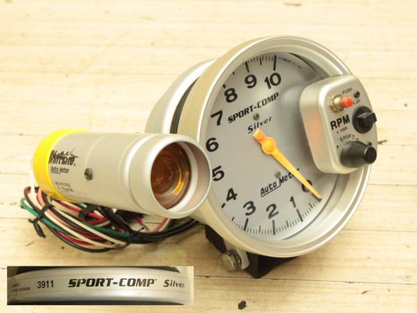 autometer sport-comp 3911 タコメーター シフトランプ 10000rpm