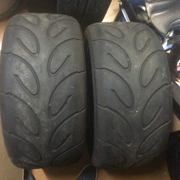 アドバン A050 255/40R17