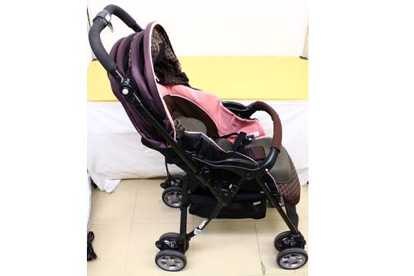 ★Combi コンビ ディアクラッセオート4キャス XA-500 ベビーカー